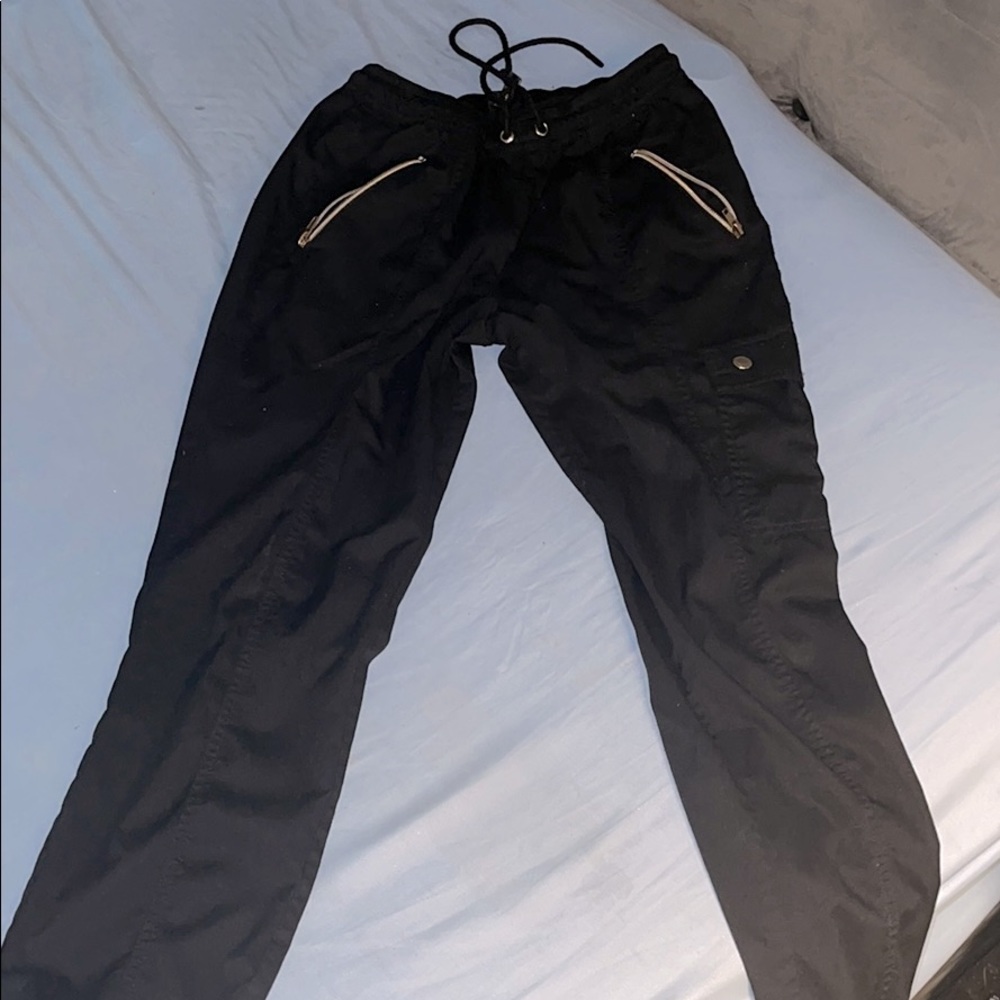 Jaanuu scrub pants